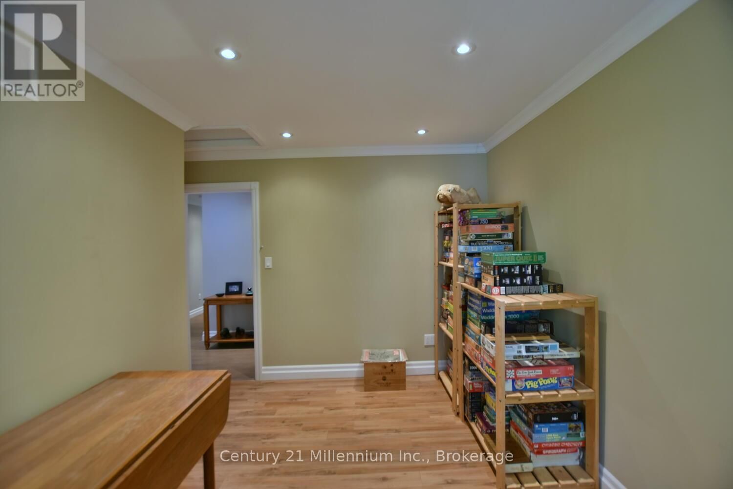 48 INDIANOLA CRESCENT Image 33