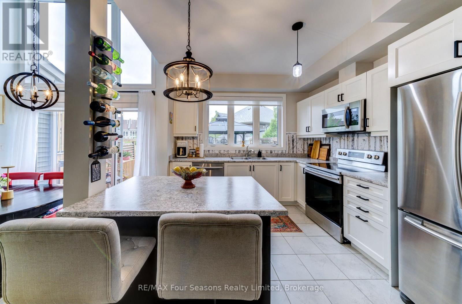36 LETT AVENUE Image 14