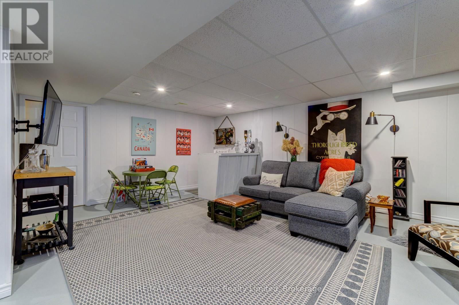 36 LETT AVENUE Image 35