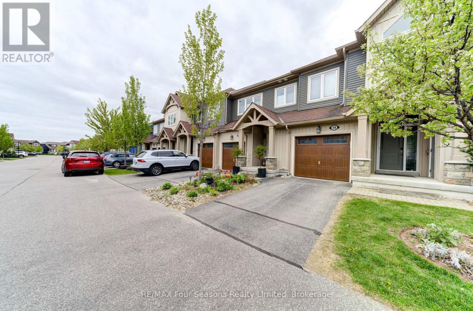 36 LETT AVENUE Image 40