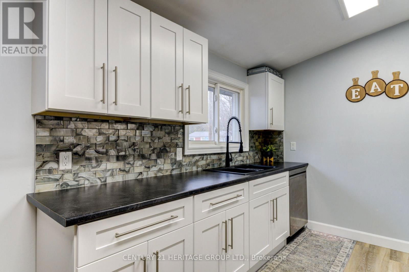 1329 EVERTON ROAD Image 12