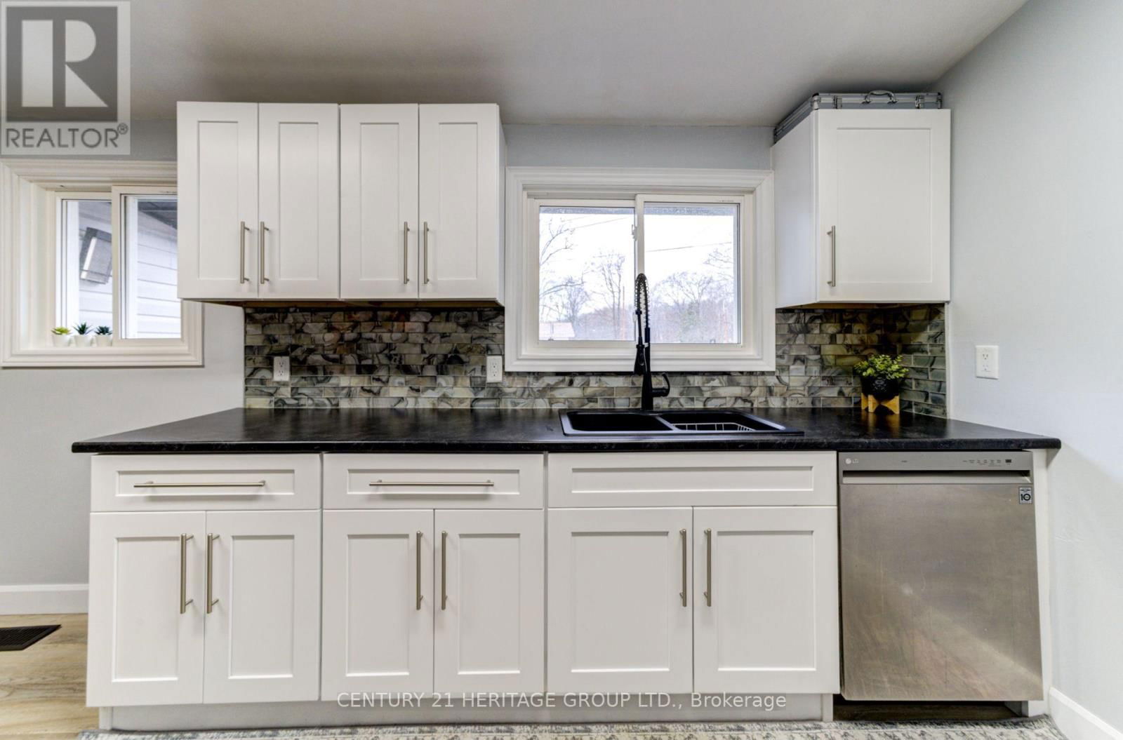 1329 EVERTON ROAD Image 13