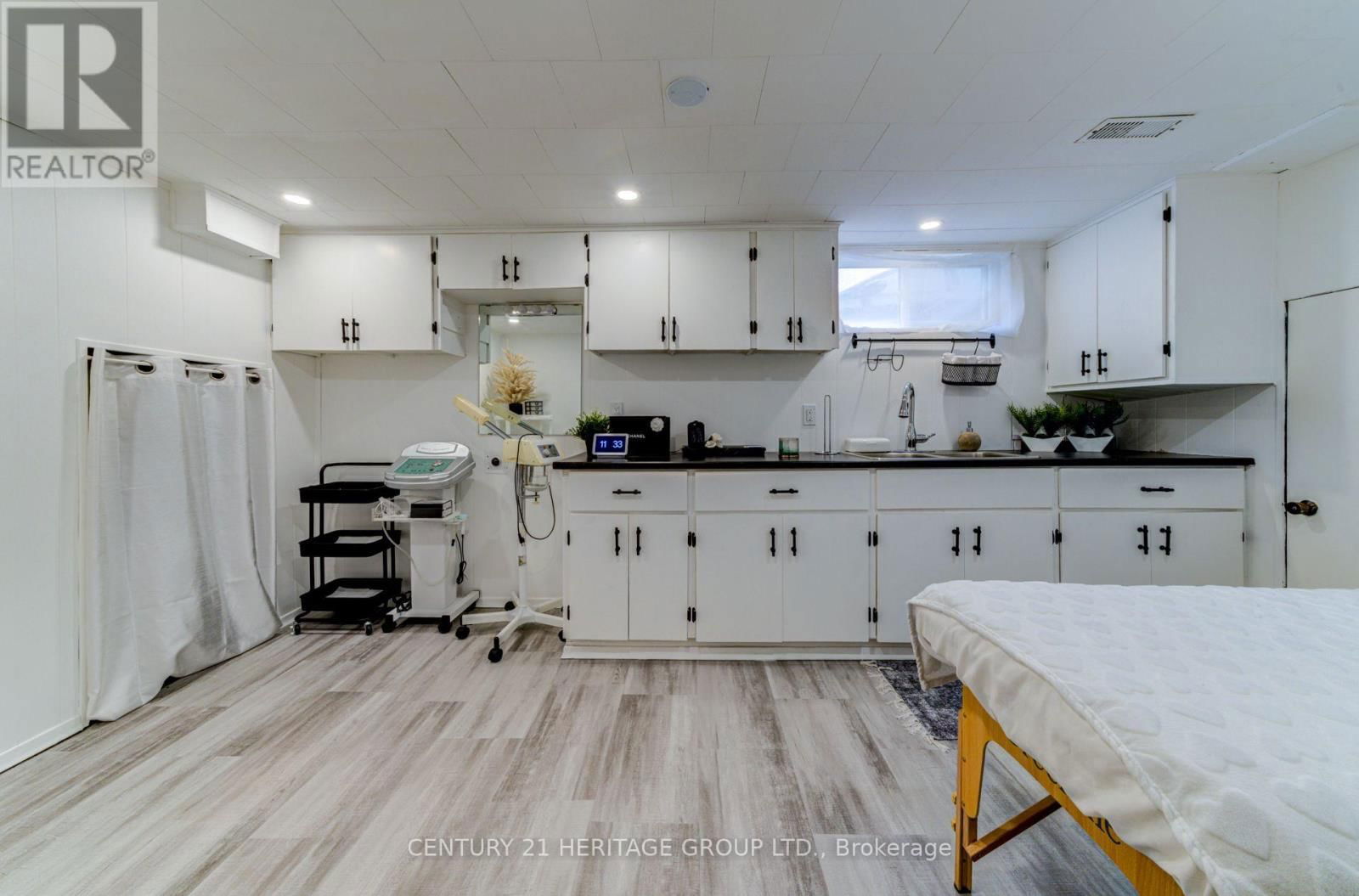 1329 EVERTON ROAD Image 31