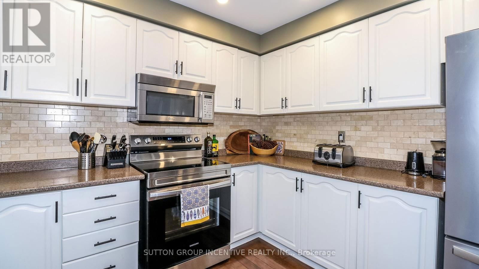 69 BRUSHWOOD CRESCENT Image 14