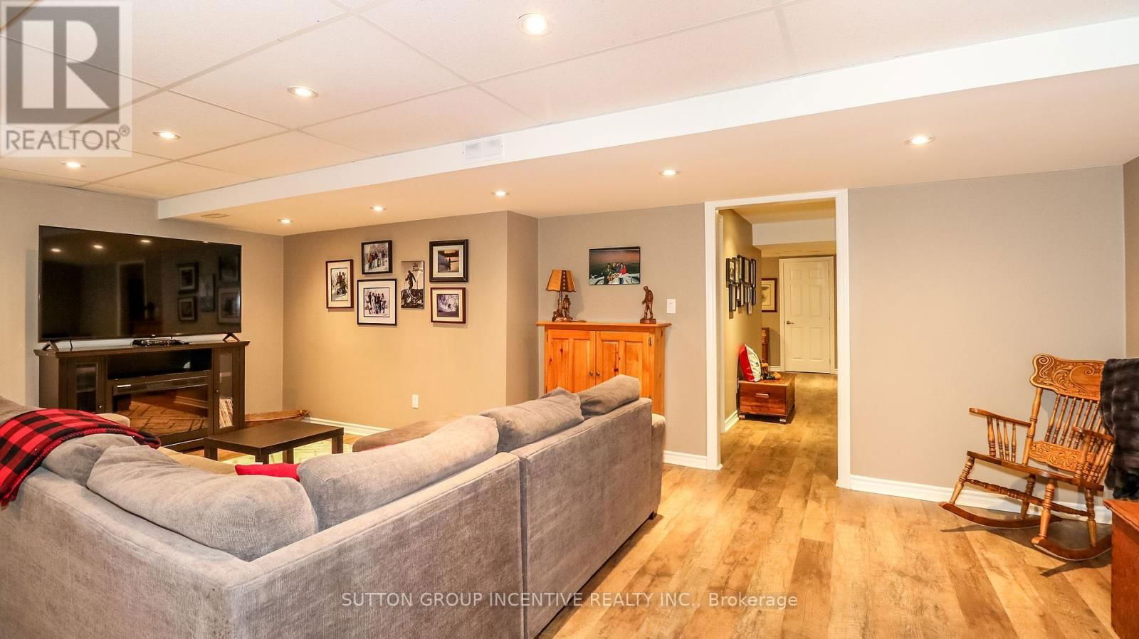 69 BRUSHWOOD CRESCENT Image 37