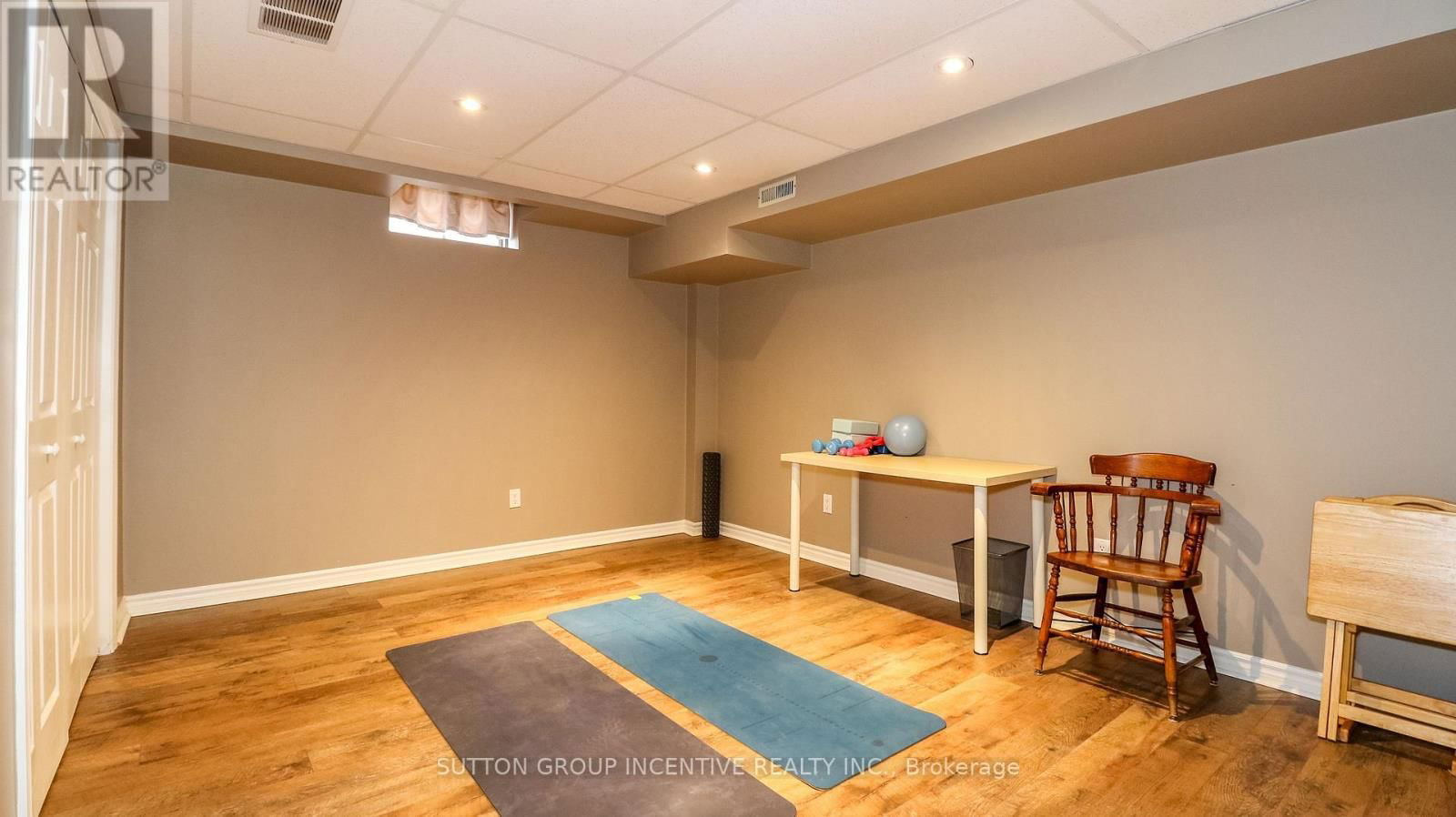 69 BRUSHWOOD CRESCENT Image 38