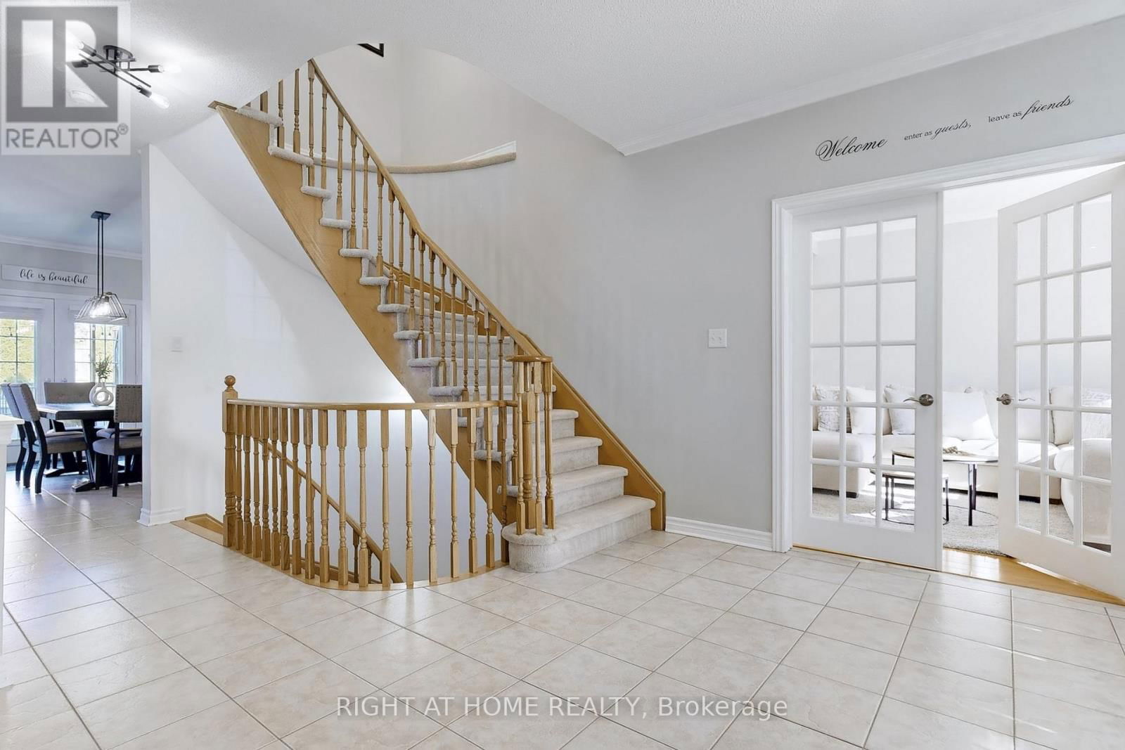 418 MAPLETON AVENUE Image 12