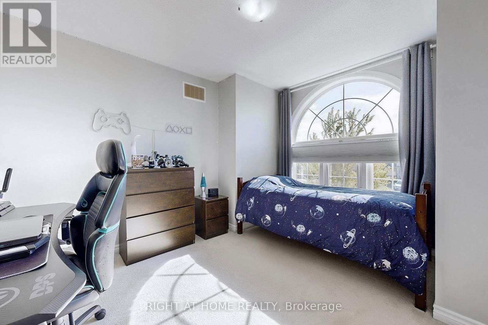 418 MAPLETON AVENUE Image 19