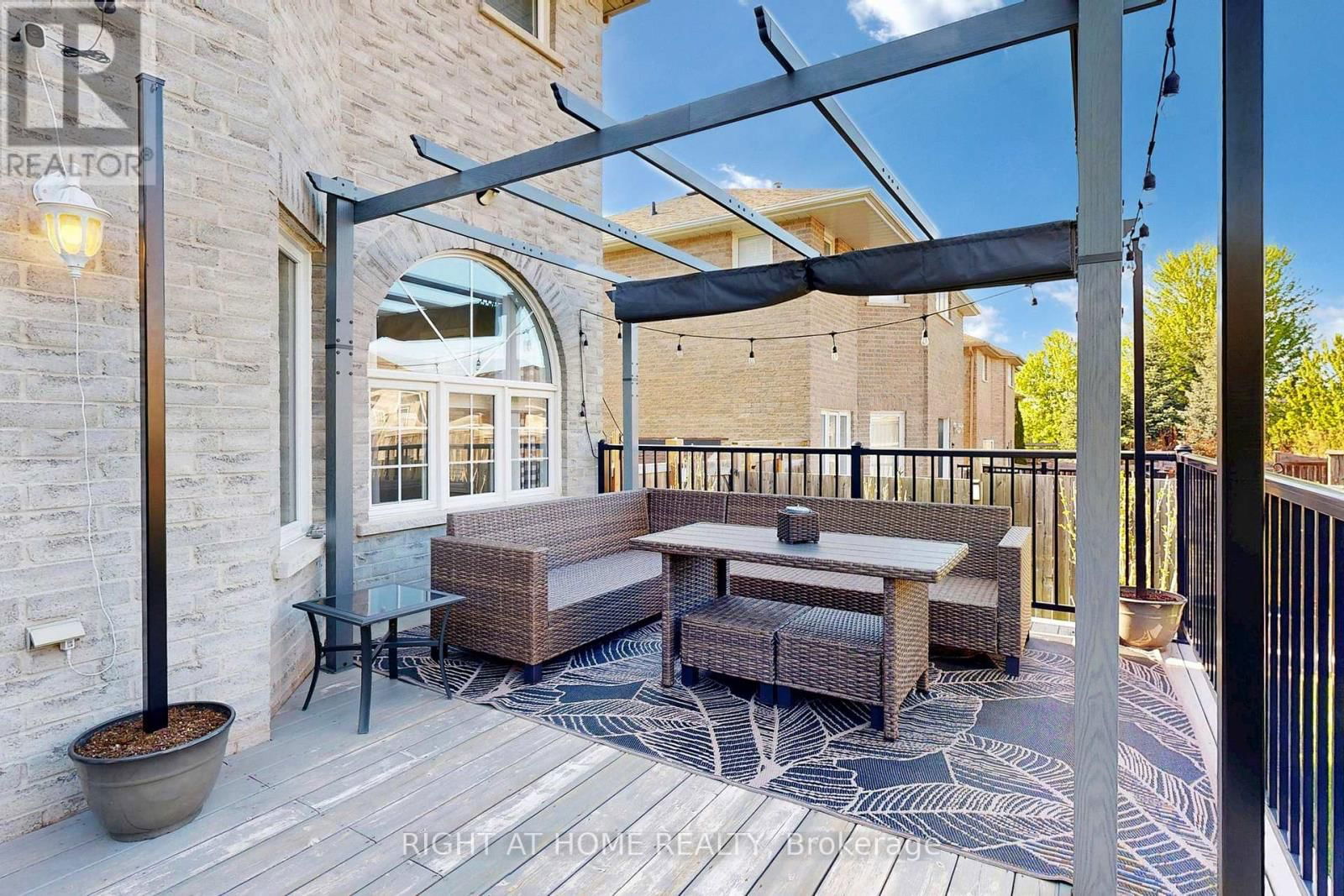 418 MAPLETON AVENUE Image 32