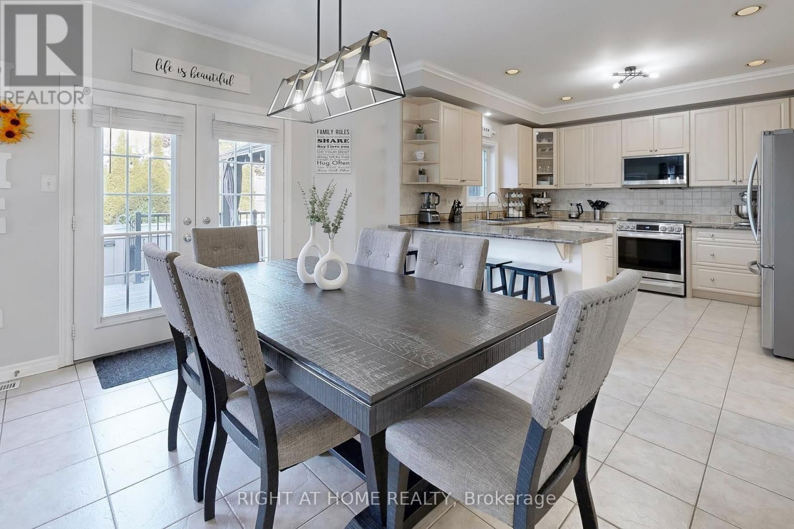 418 MAPLETON AVENUE Image 5