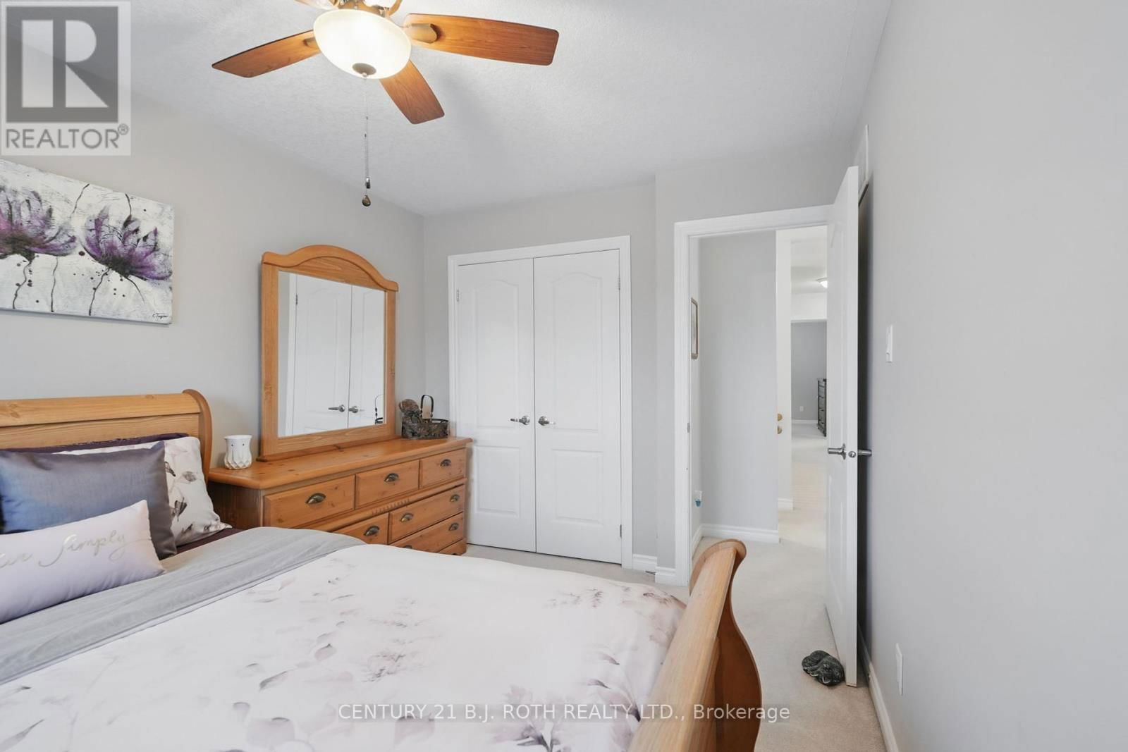 4 CLAUDIO CRESCENT Image 19