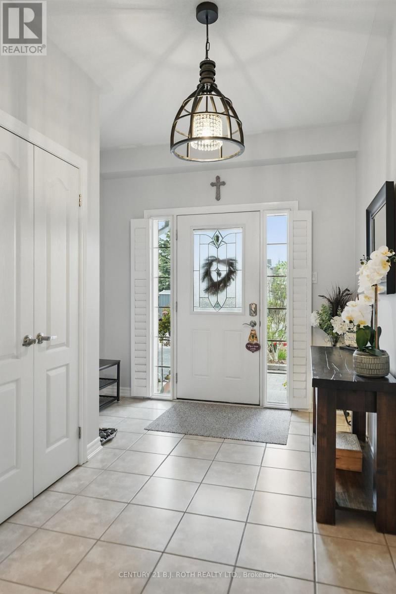 4 CLAUDIO CRESCENT Image 3
