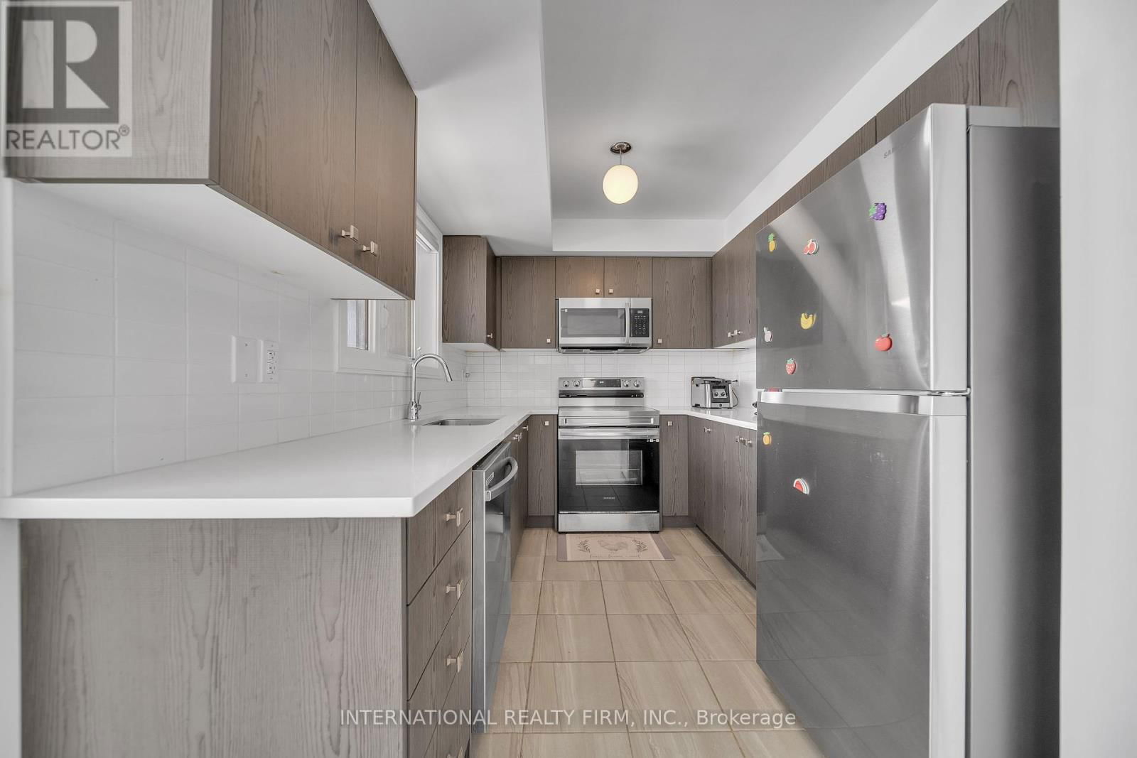 58 APPLETREE LANE Image 15