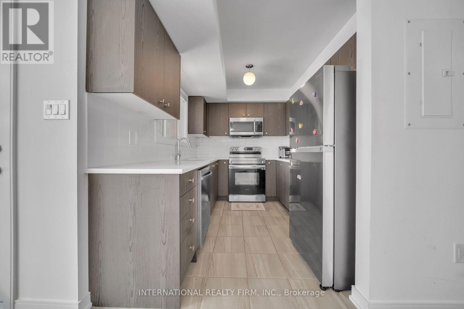 58 APPLETREE LANE Image 16