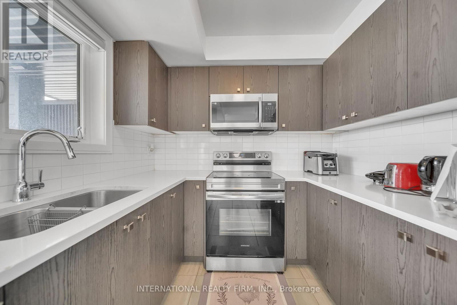 58 APPLETREE LANE Image 18