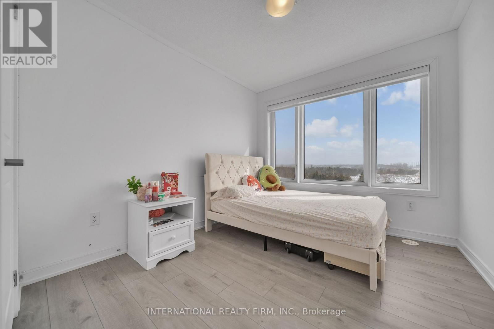 58 APPLETREE LANE Image 26