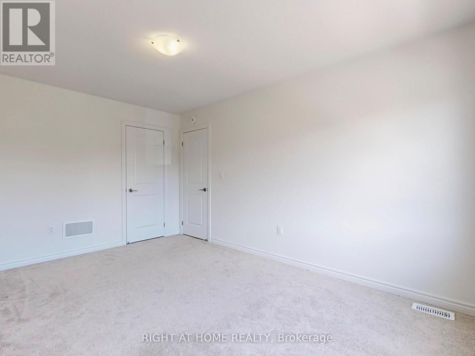 71 PHOENIX BOULEVARD Image 15