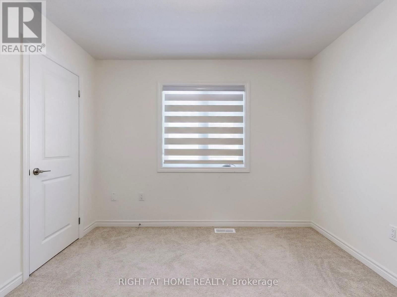 71 PHOENIX BOULEVARD Image 18