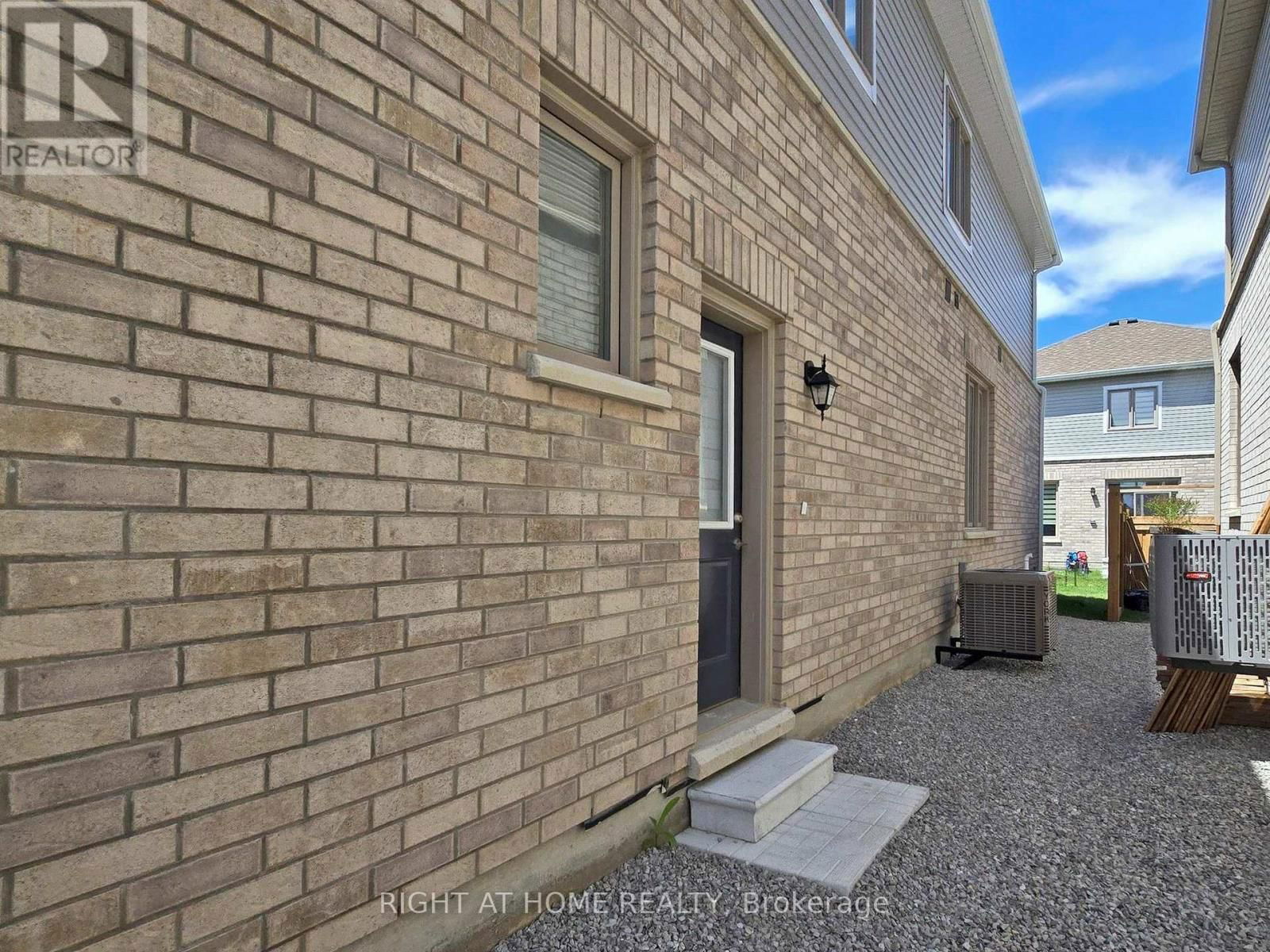 71 PHOENIX BOULEVARD Image 22