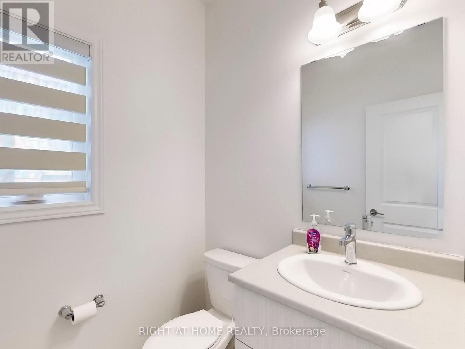 71 PHOENIX BOULEVARD Image 8