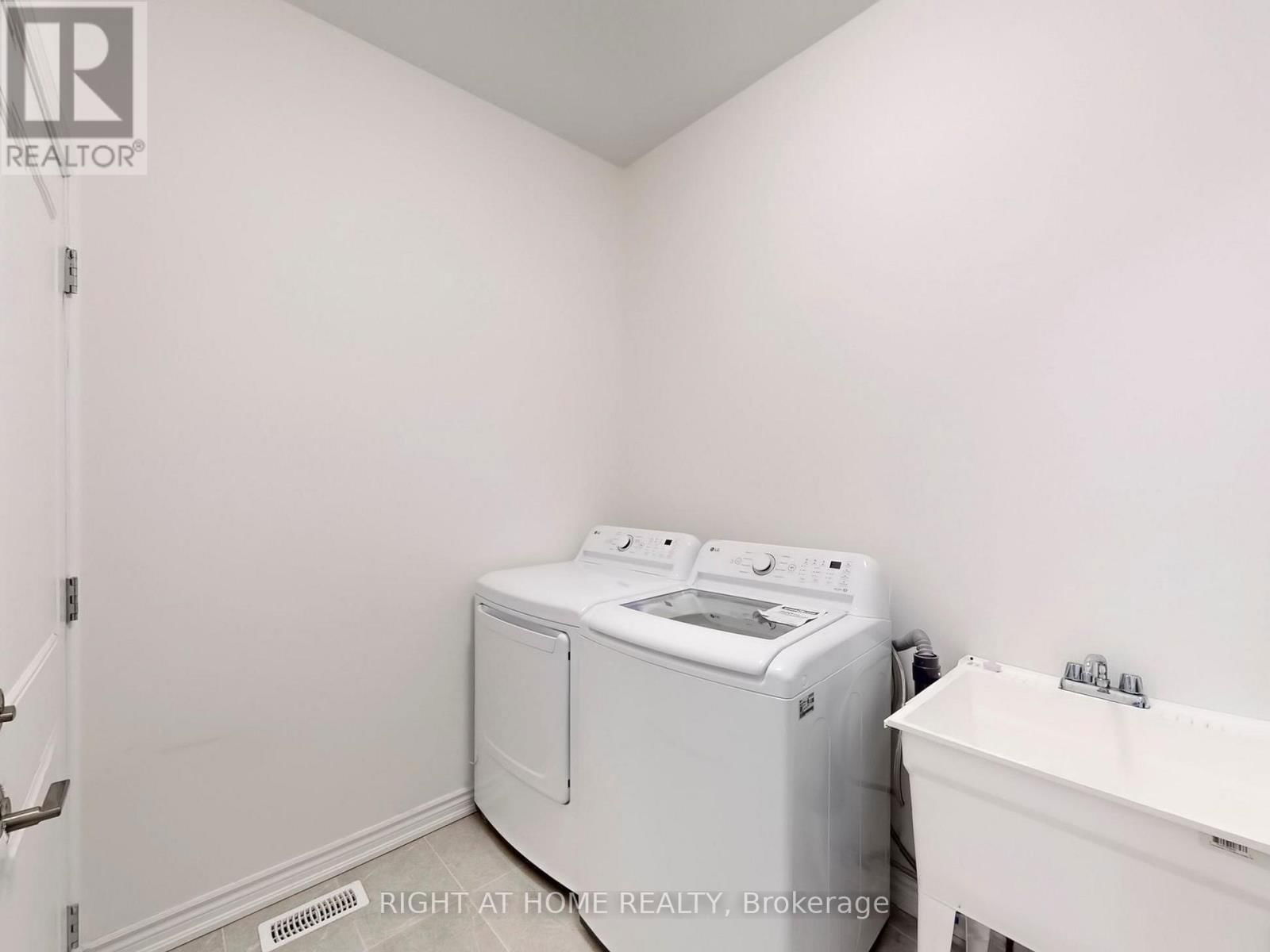 71 PHOENIX BOULEVARD Image 9