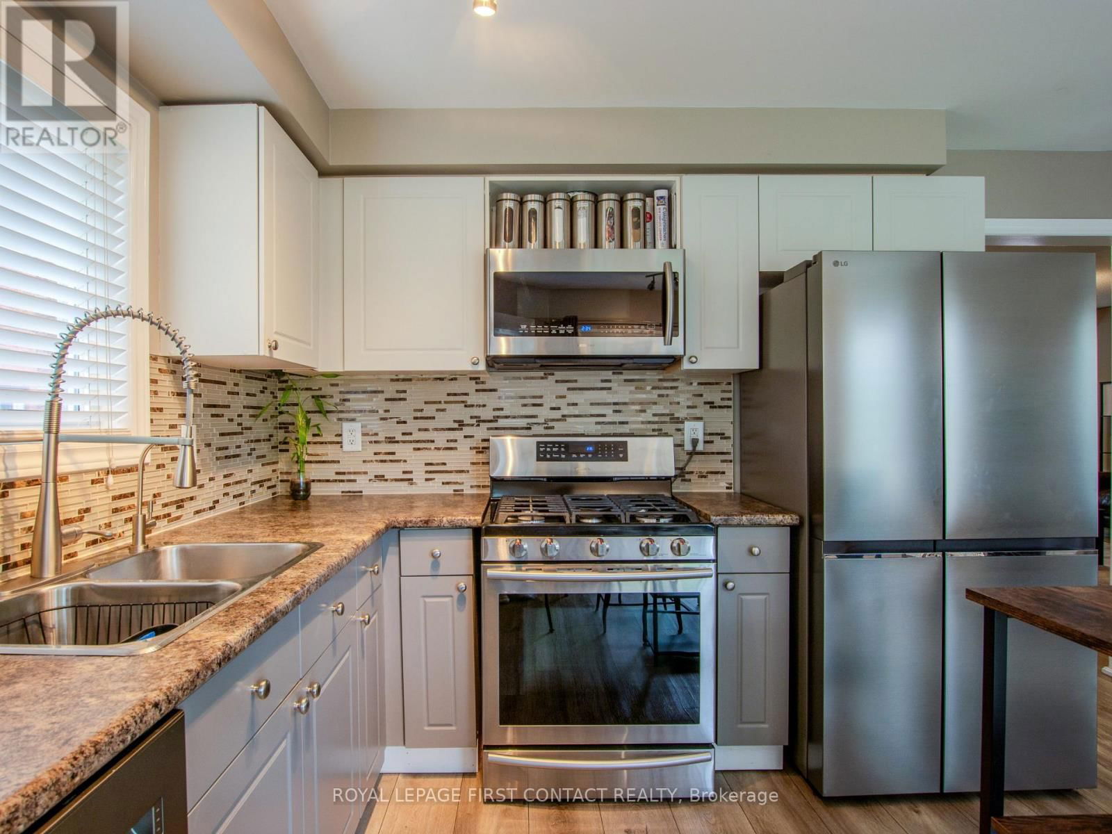 65 GORE DRIVE Image 16