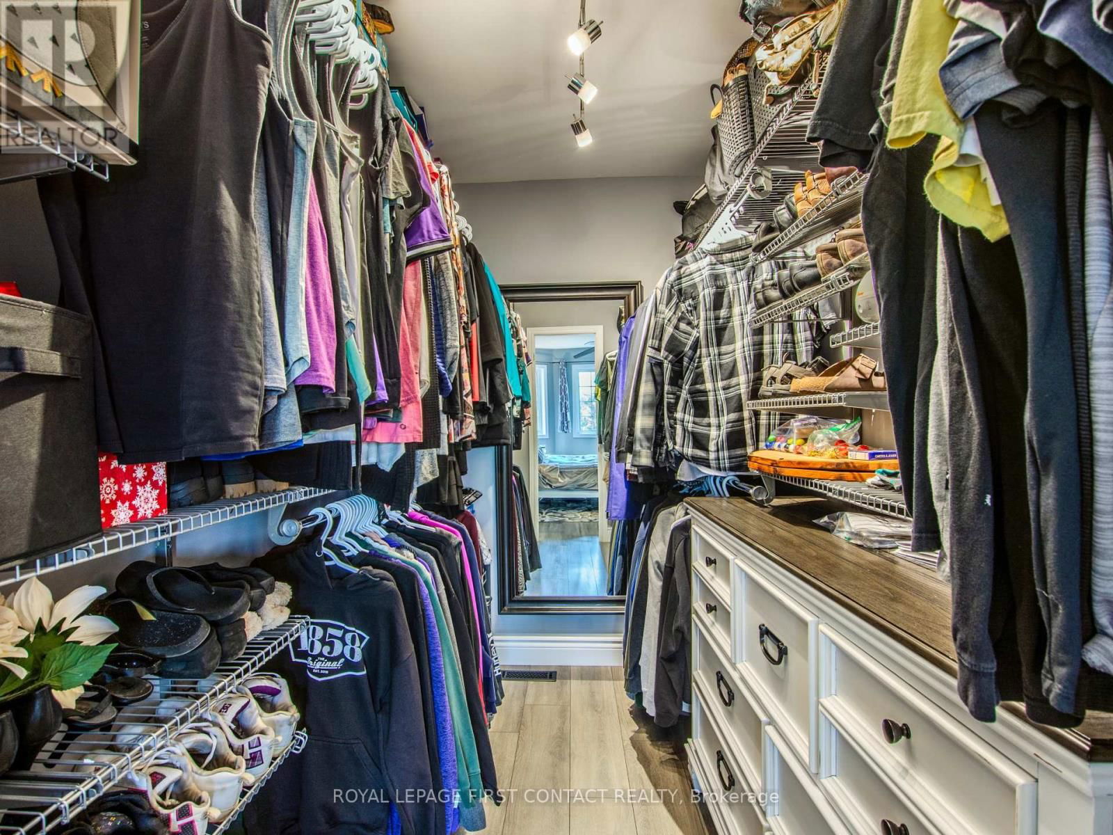 65 GORE DRIVE Image 20