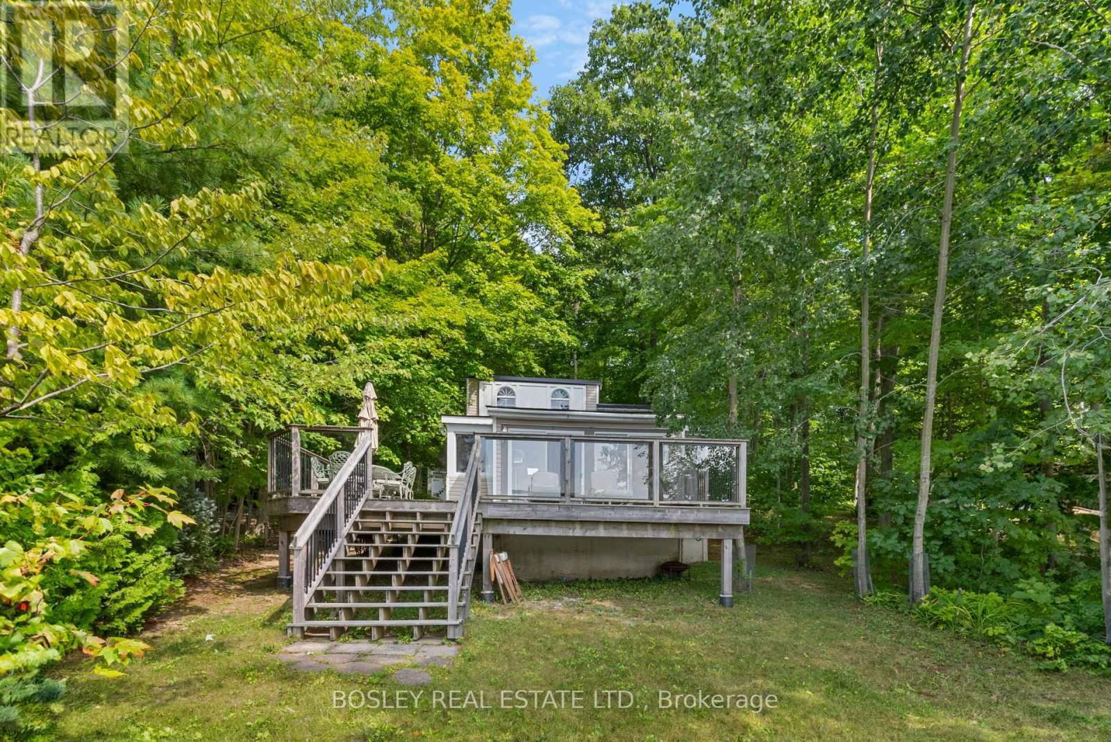 Cottage - 150 FARLAIN LAKE ROAD EAST Image 2