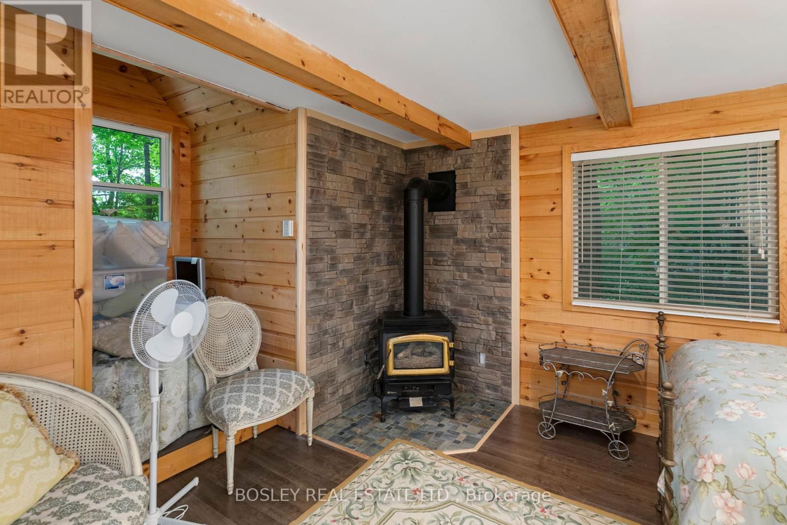 Cottage - 150 FARLAIN LAKE ROAD EAST Image 9