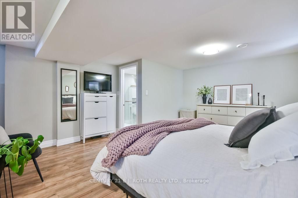 46 RIDGEWAY AVENUE Image 13
