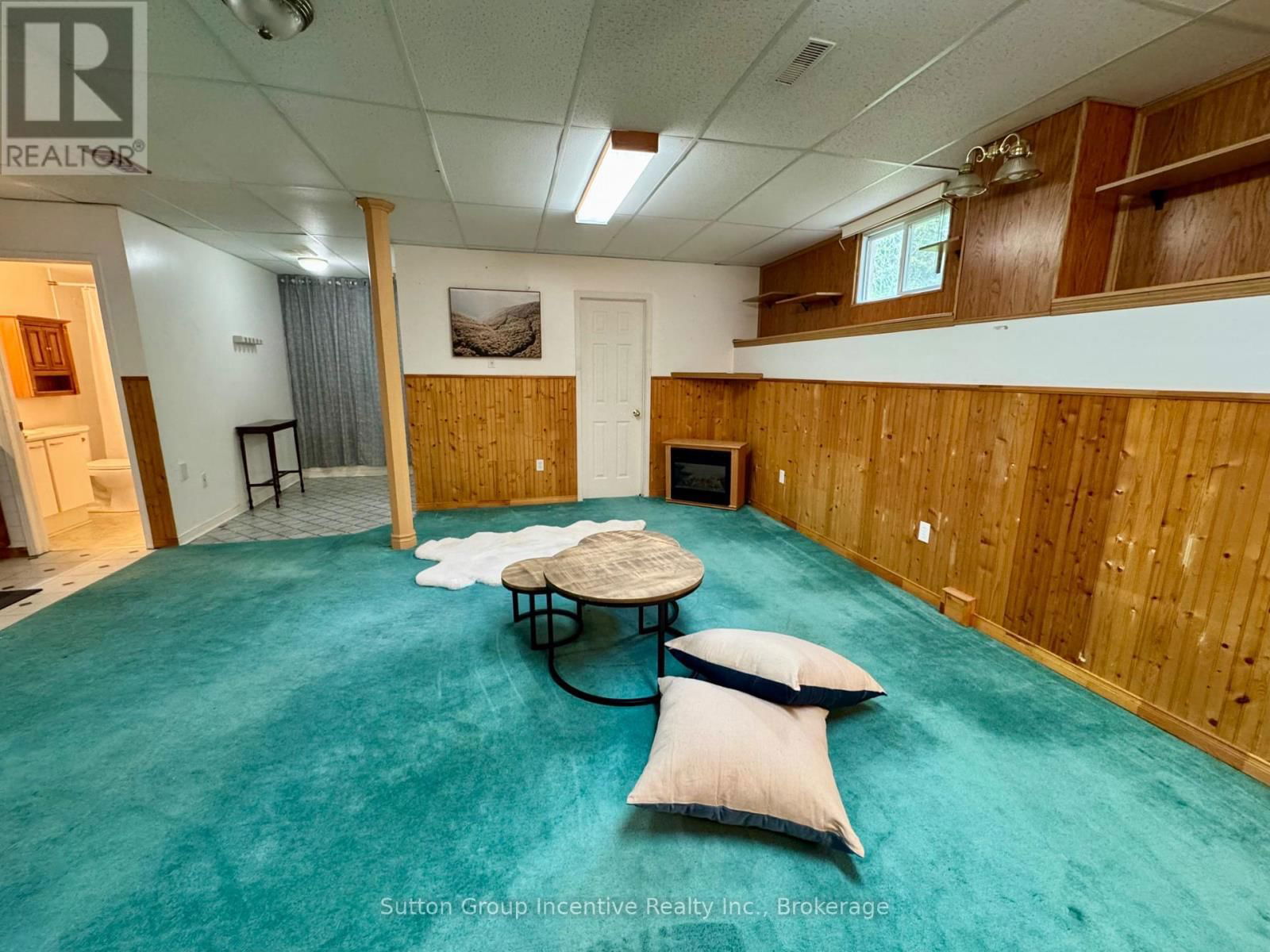 4 BUSH CRESCENT Image 40