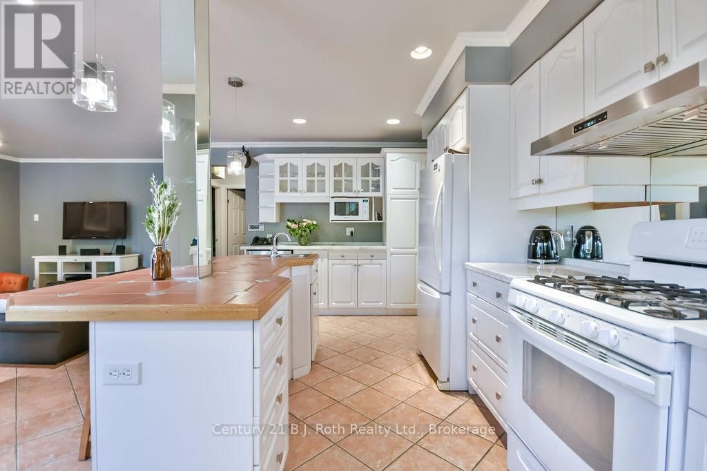 133 YORK STREET Image 12