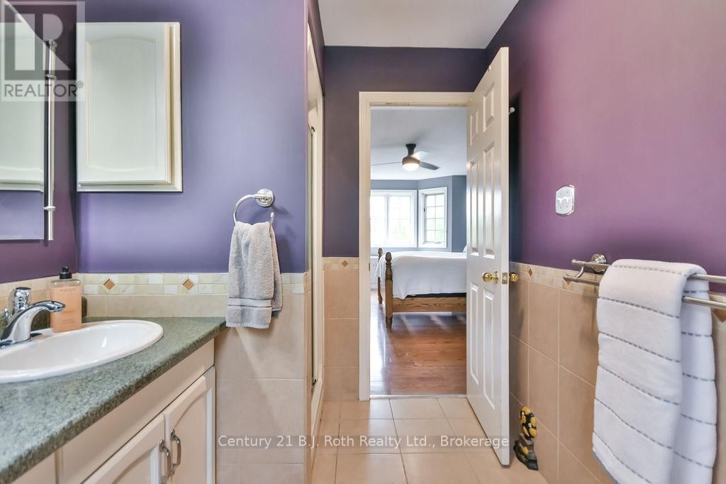 133 YORK STREET Image 35