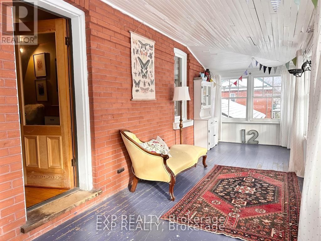 12 ELIZABETH STREET WEST Image 23
