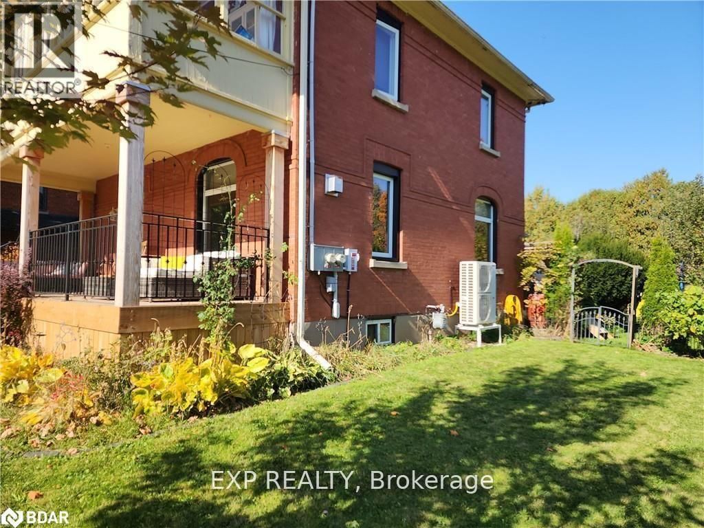 12 ELIZABETH STREET WEST Image 26