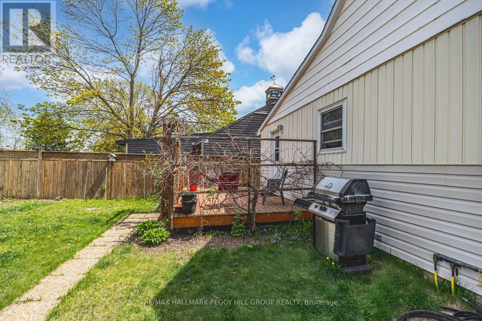 98 DONALD STREET Image 19