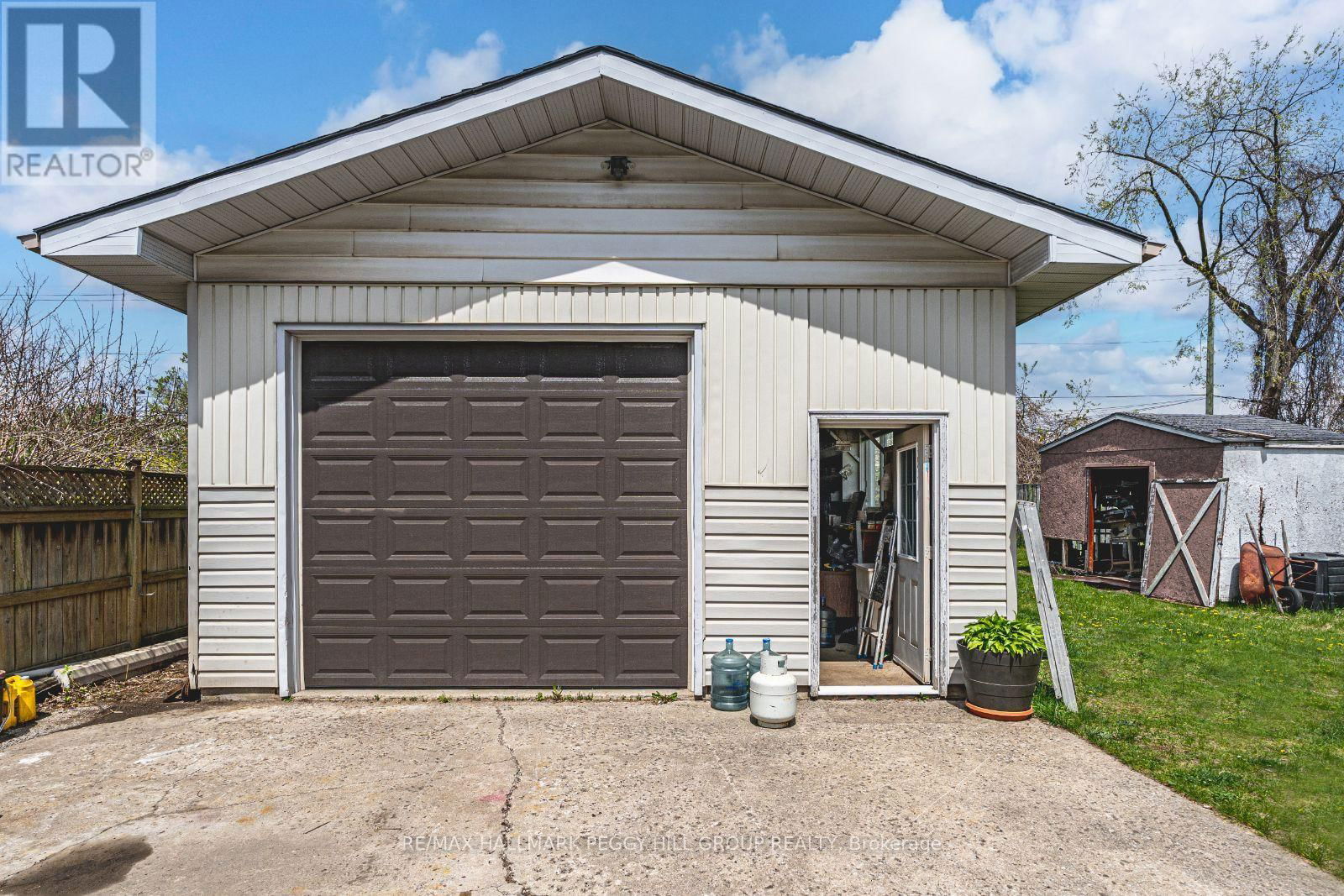 98 DONALD STREET Image 21