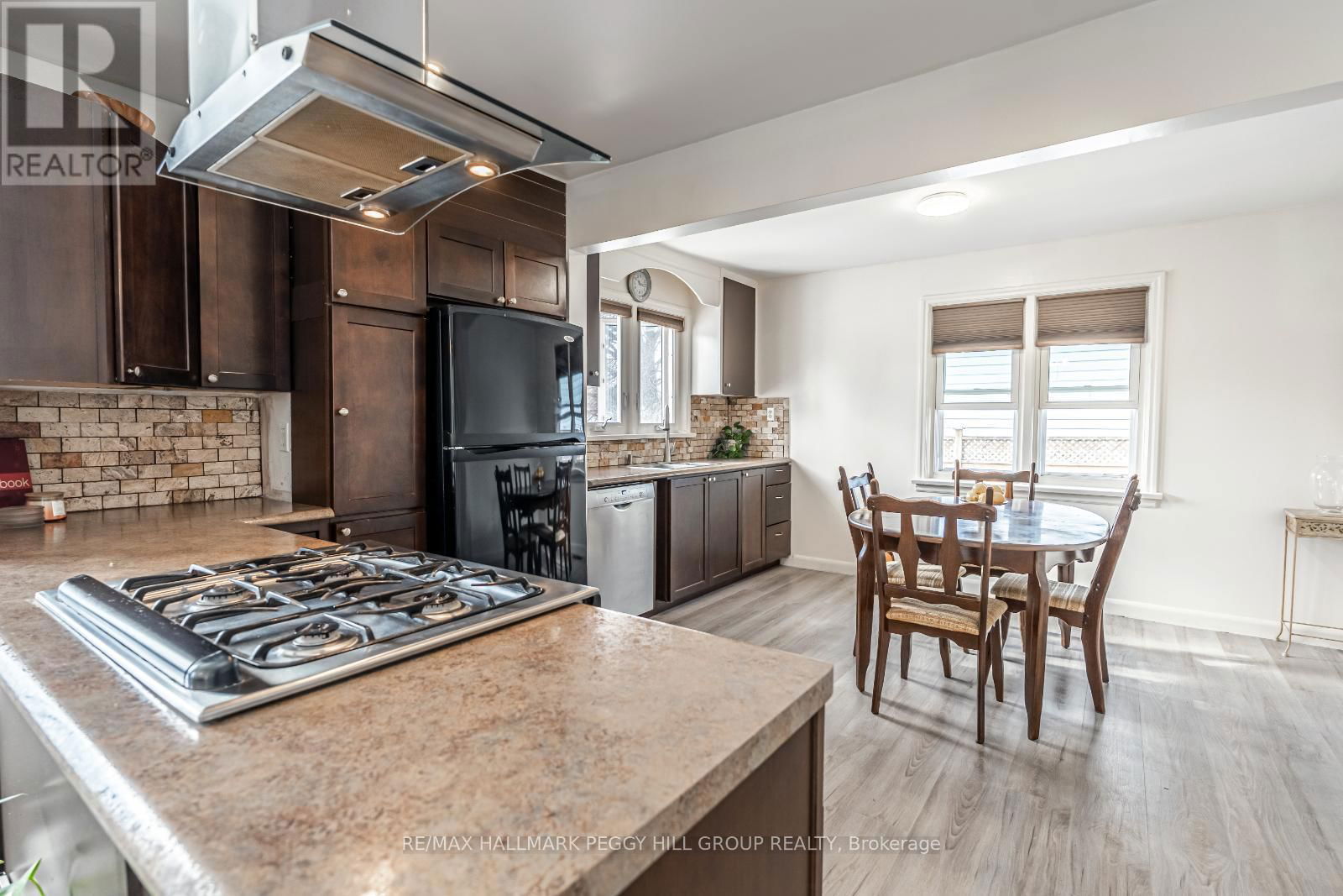 98 DONALD STREET Image 3