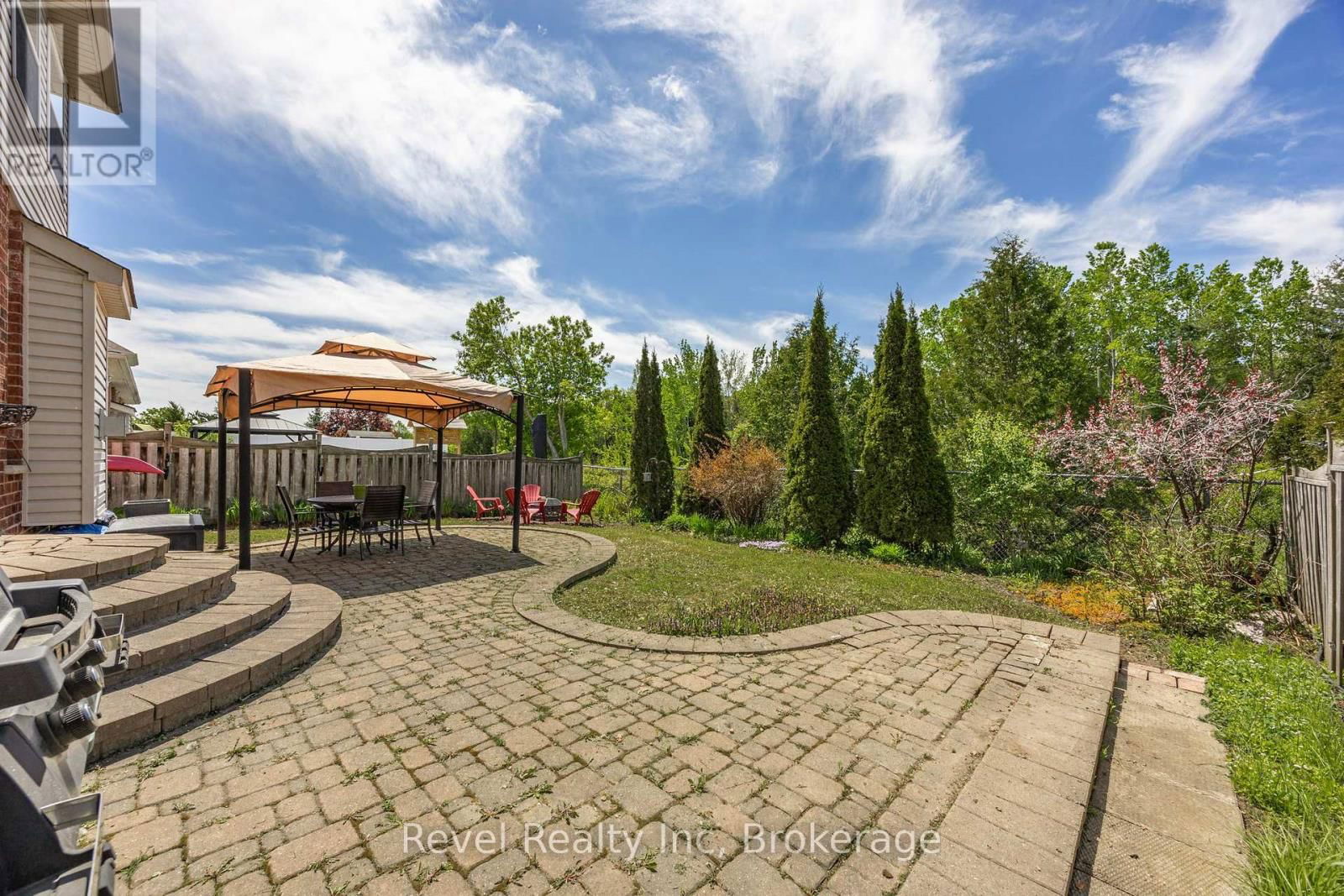 25 LAKEWOODS COURT Image 21