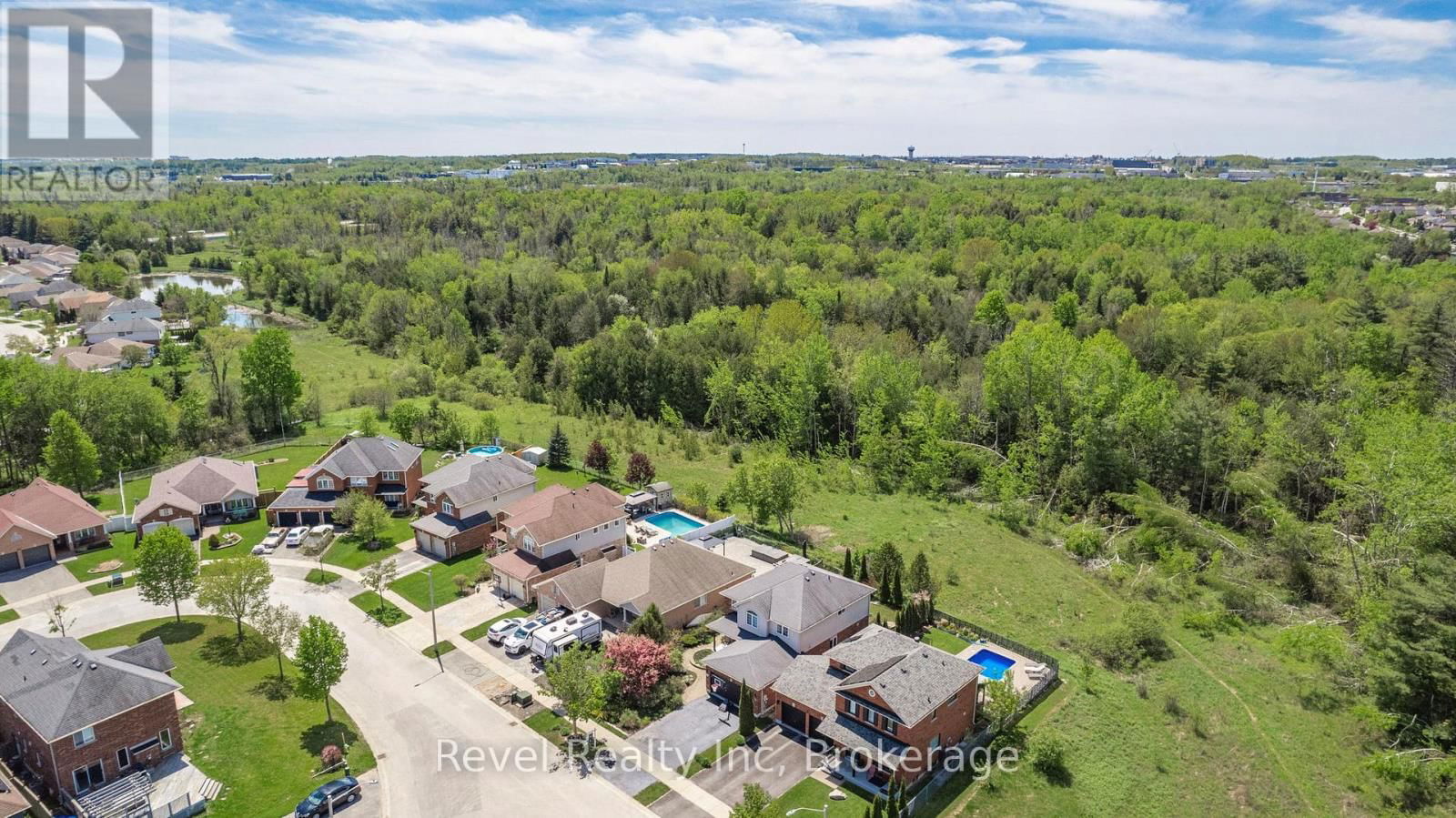 25 LAKEWOODS COURT Image 24