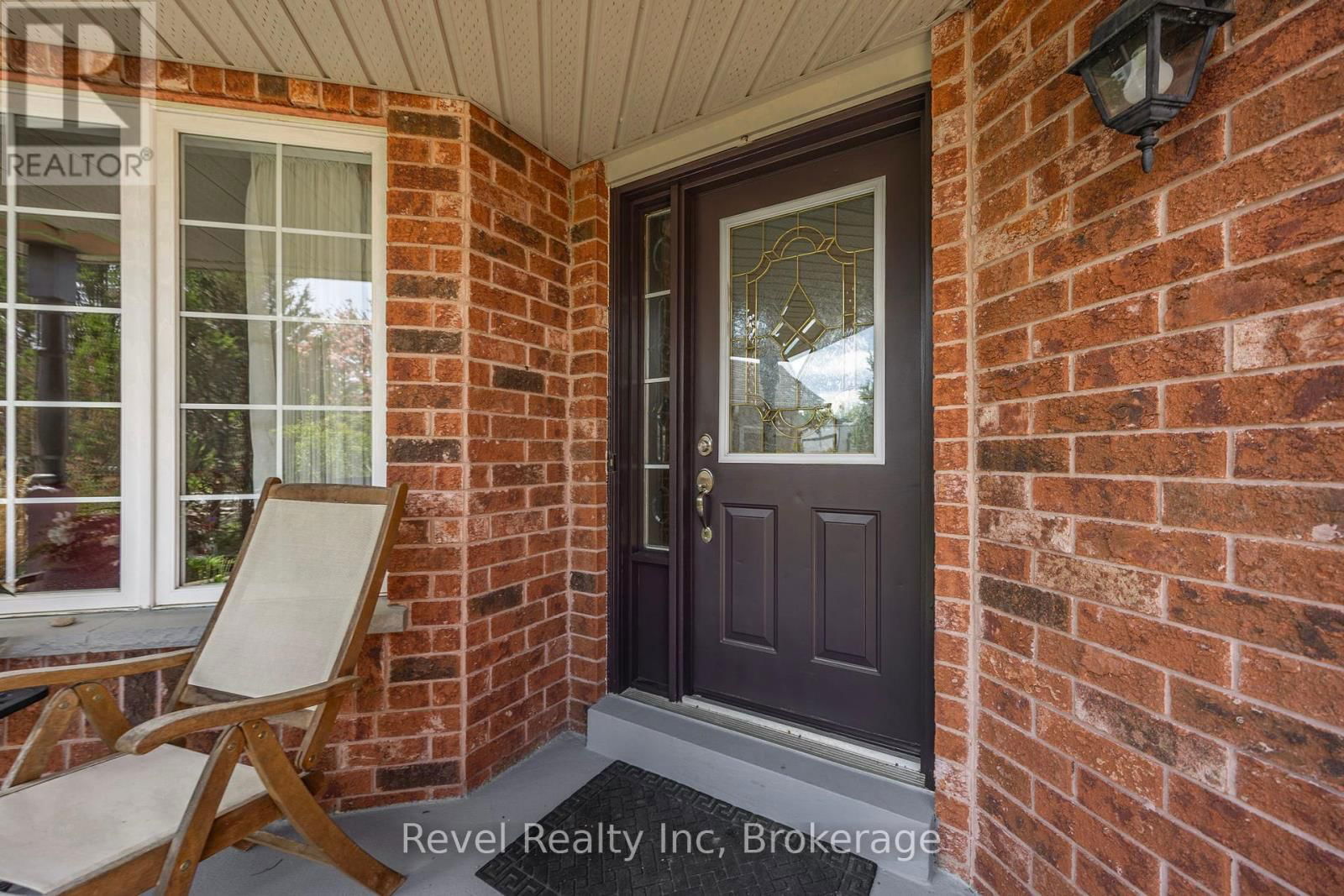 25 LAKEWOODS COURT Image 4