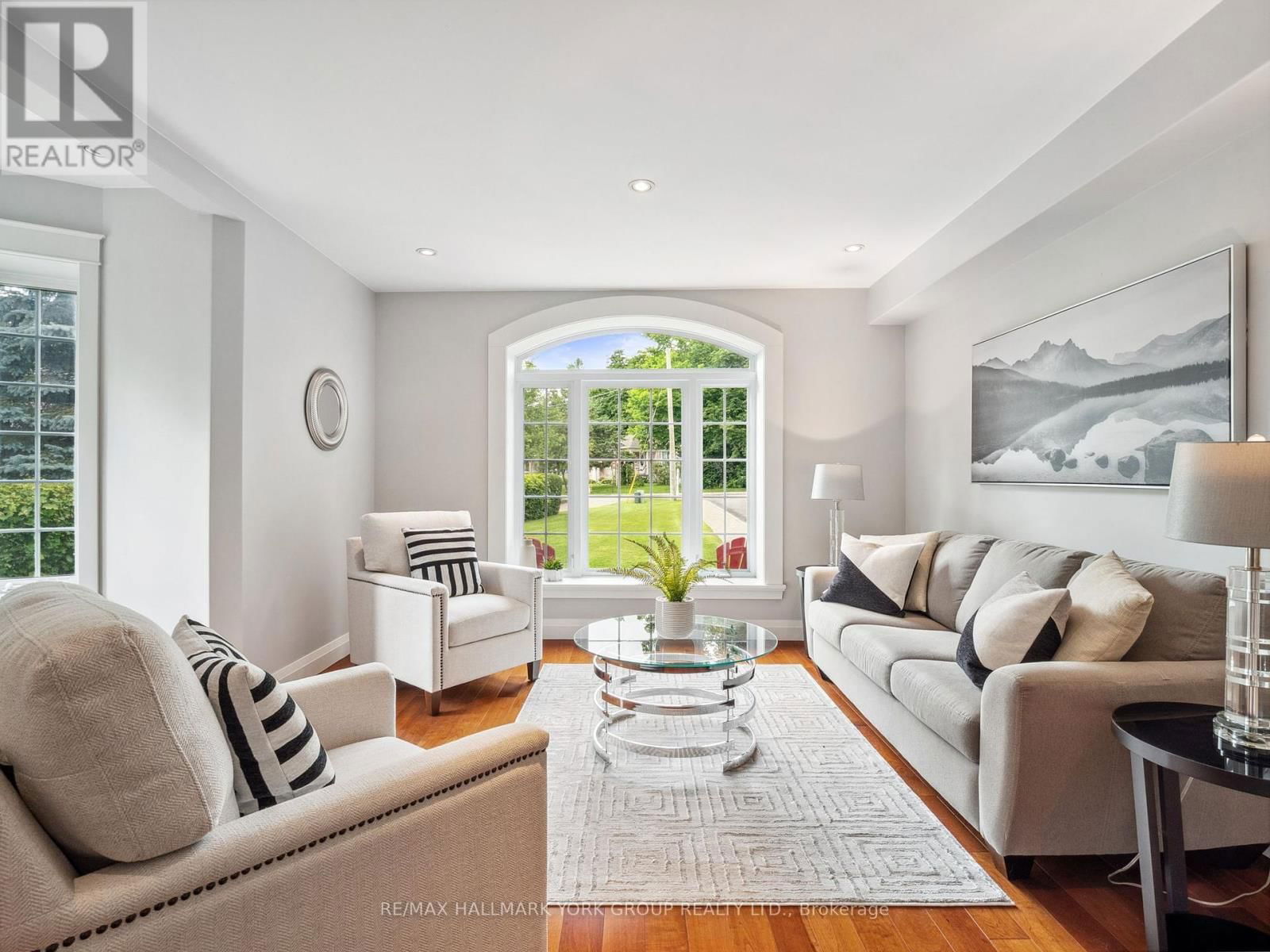 105 DUCKWORTH STREET Image 12