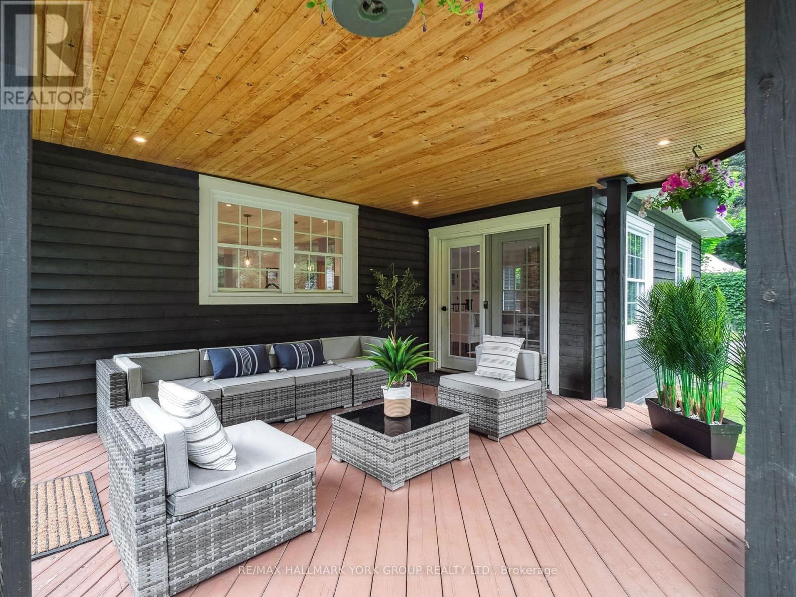 105 DUCKWORTH STREET Image 22