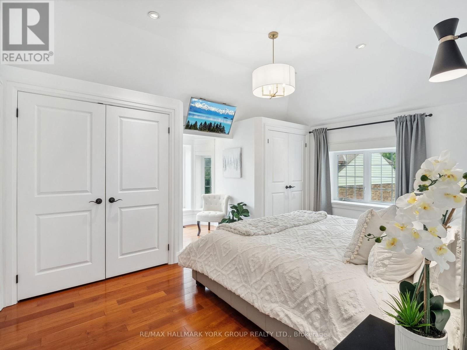 105 DUCKWORTH STREET Image 35