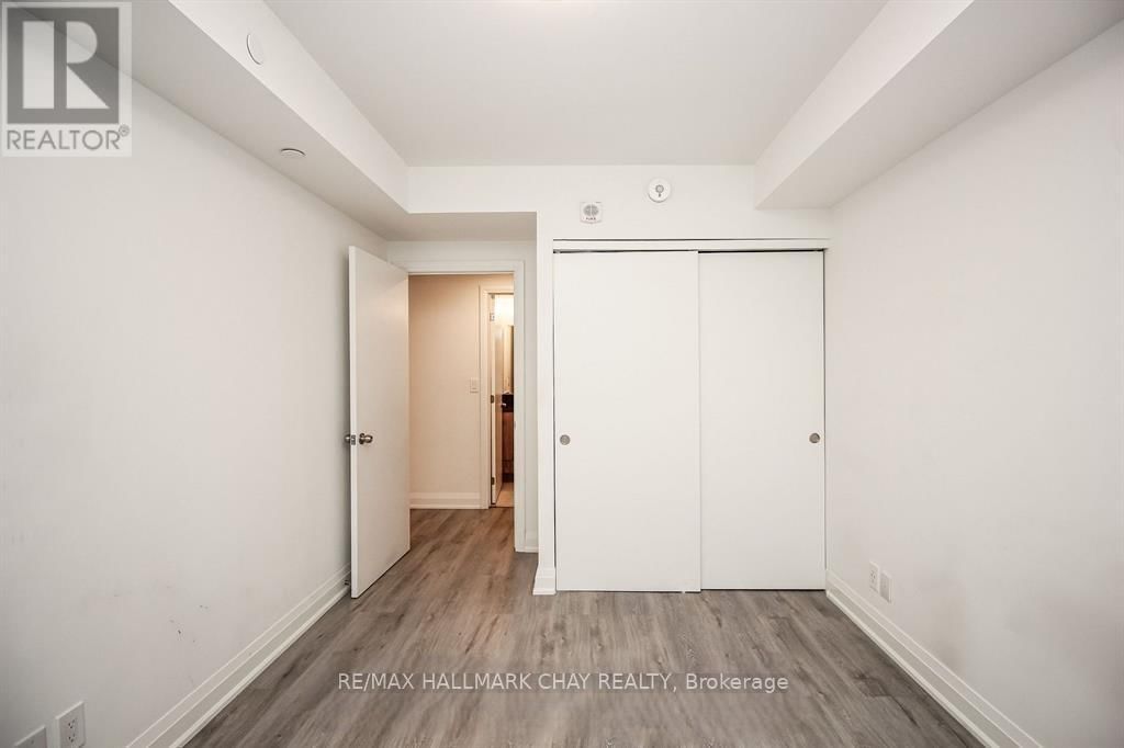 308 - 58 LAKESIDE TERRACE Image 13