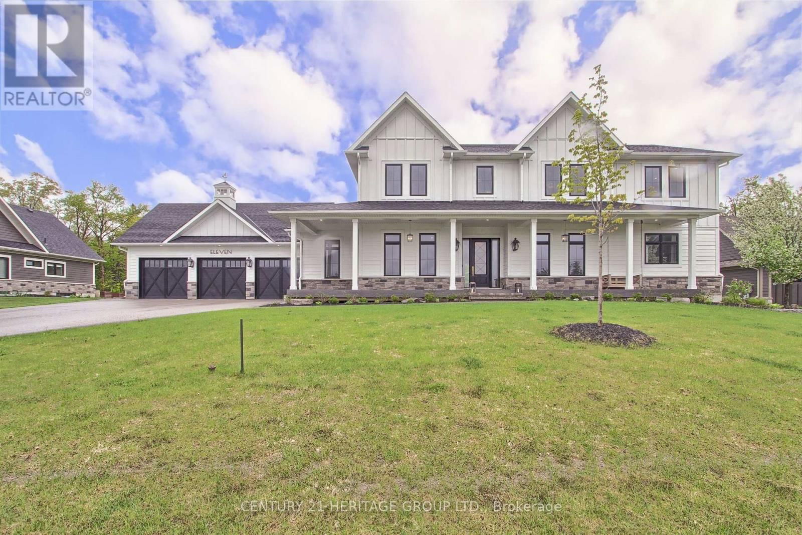 11 OLDENBURG COURT Image 1