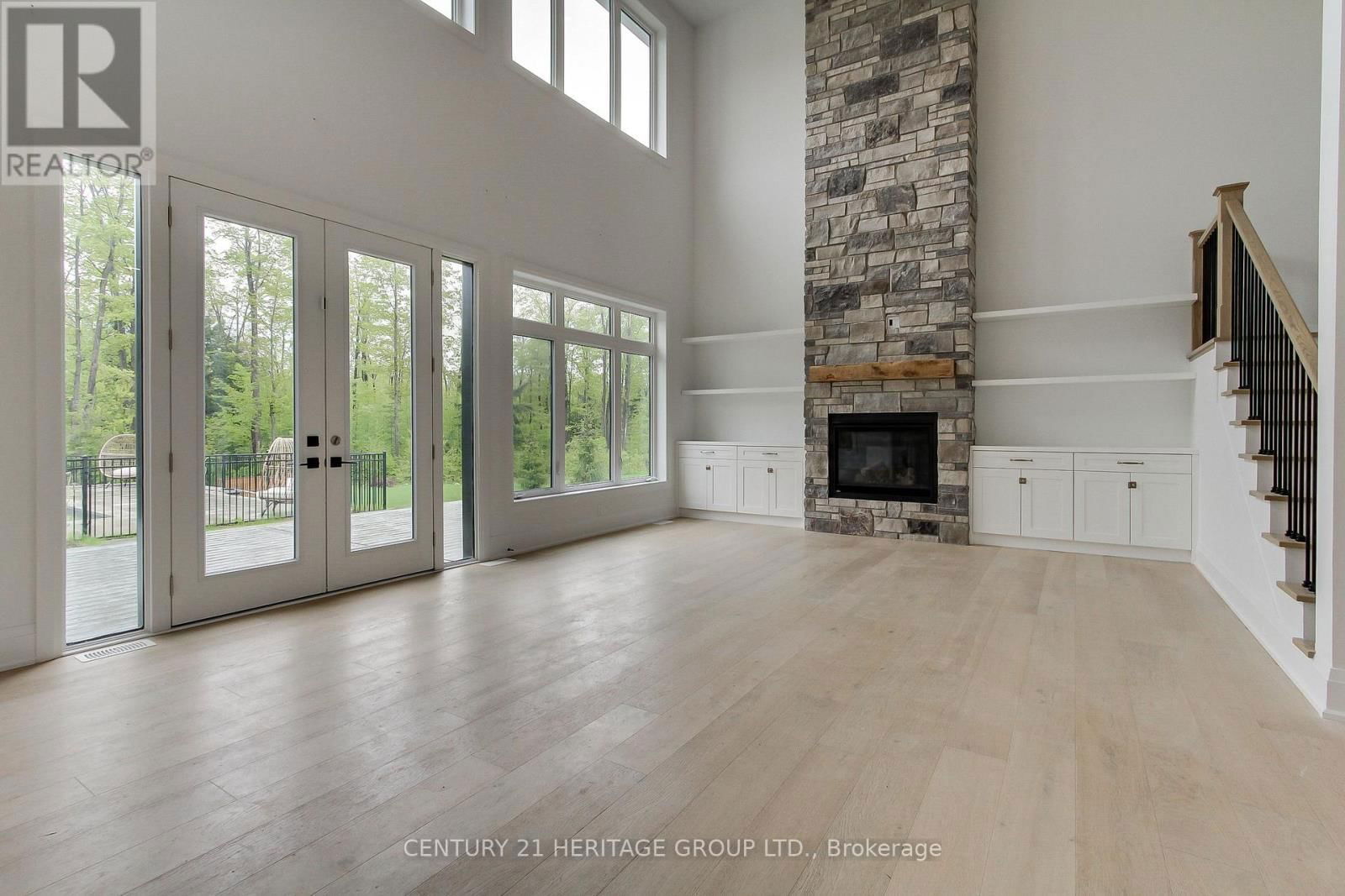 11 OLDENBURG COURT Image 14