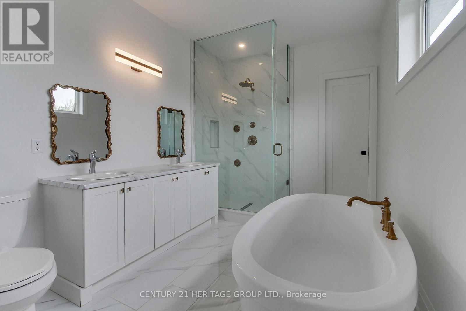 11 OLDENBURG COURT Image 28