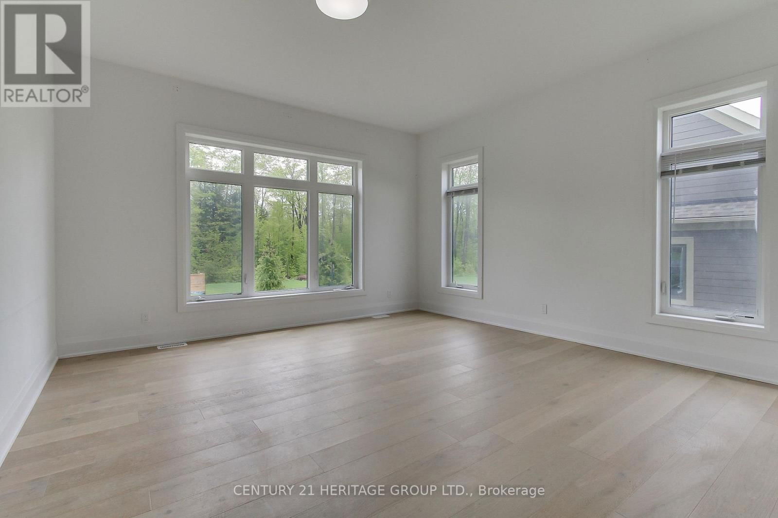 11 OLDENBURG COURT Image 30