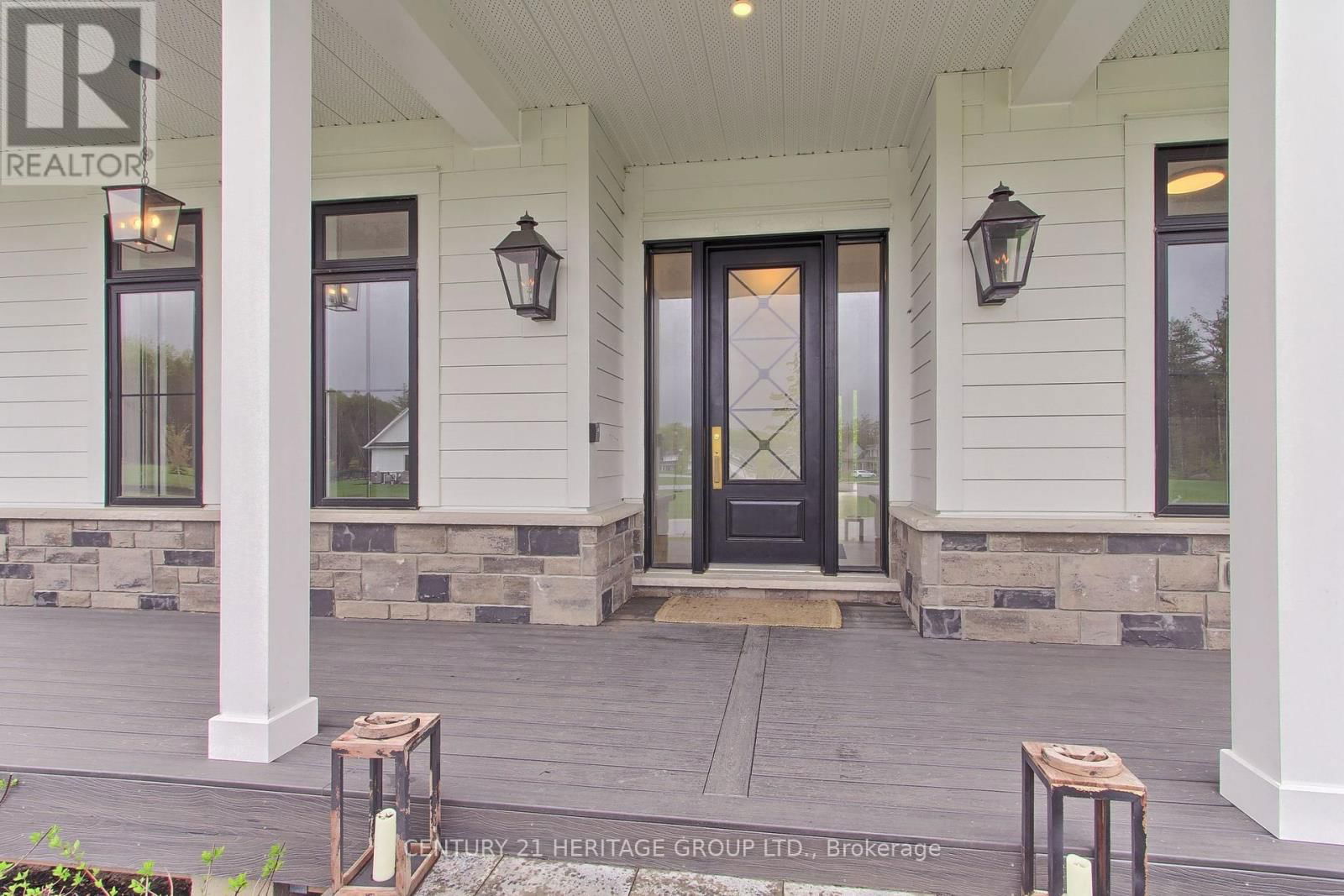 11 OLDENBURG COURT Image 4